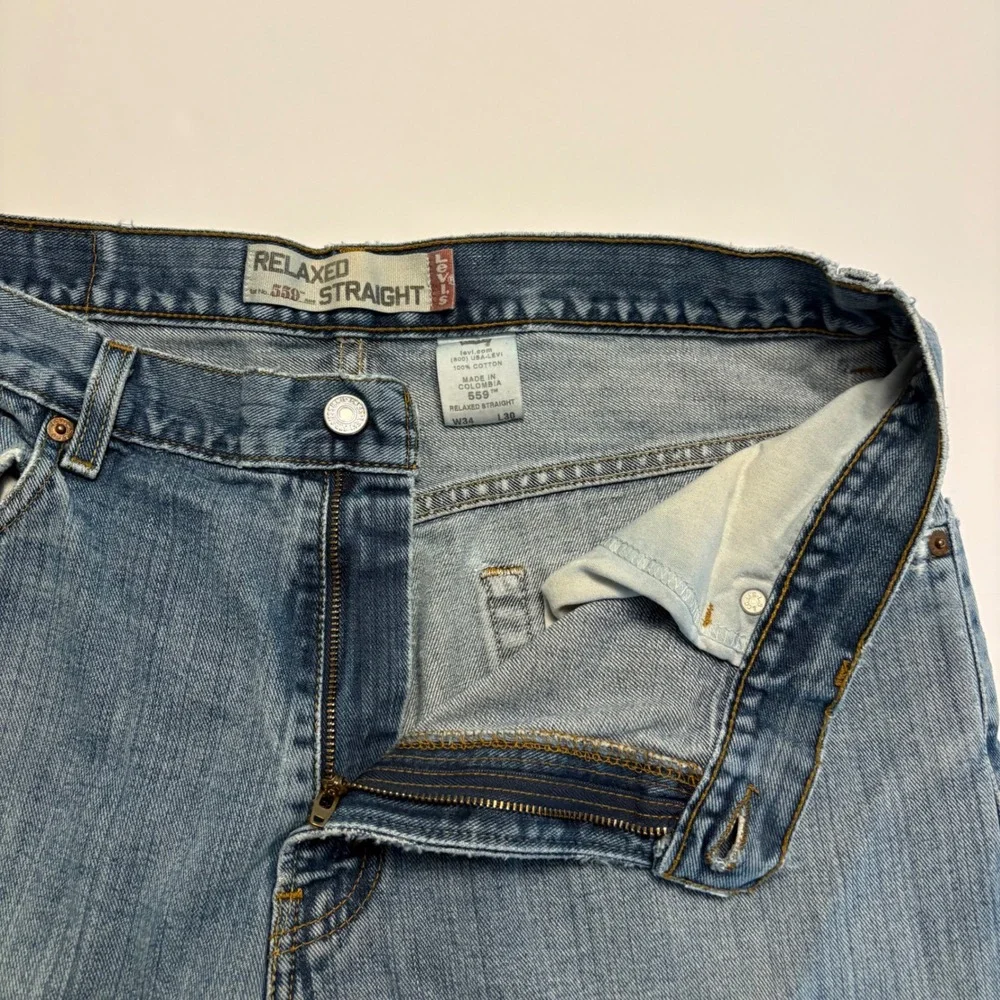 Levi's 559 Relaxed Straight Jeans Mens 34x30 Light Wash Blue Denim 100% Cotton